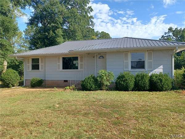 9 Acres of Land with Home for Sale in Marion, Alabama