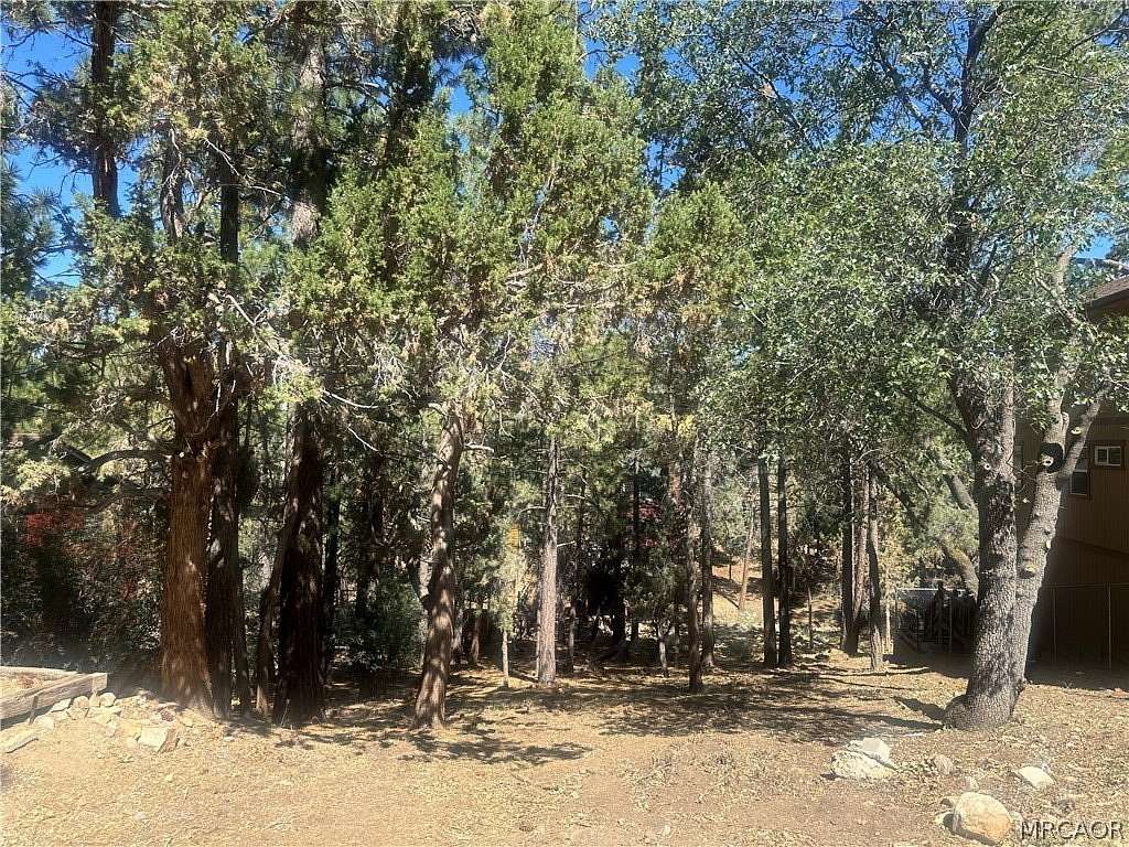 0.12 Acres of Residential Land for Sale in Sugarloaf, California