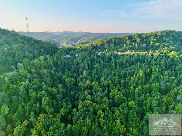 54 Acres of Recreational & Residential Land for Sale in Bluefield, West Virginia