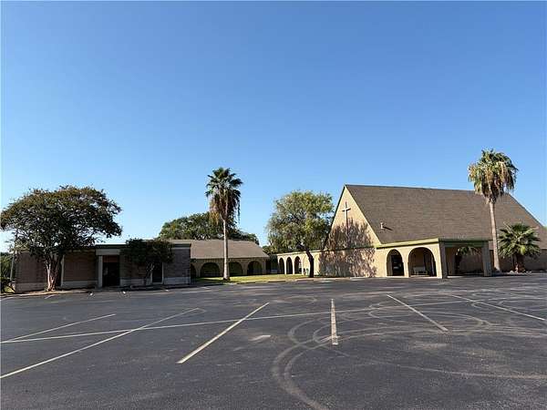 3.2 Acres of Improved Commercial Land for Sale in Portland, Texas