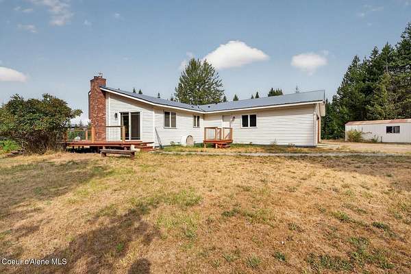 6 Acres of Land with Home for Sale in Bonners Ferry, Idaho