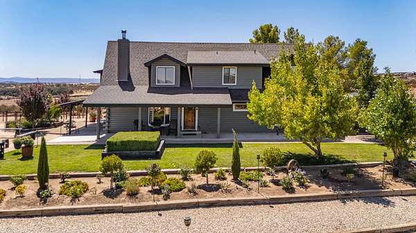 8.13 Acres of Land with Home for Sale in Boulevard, California