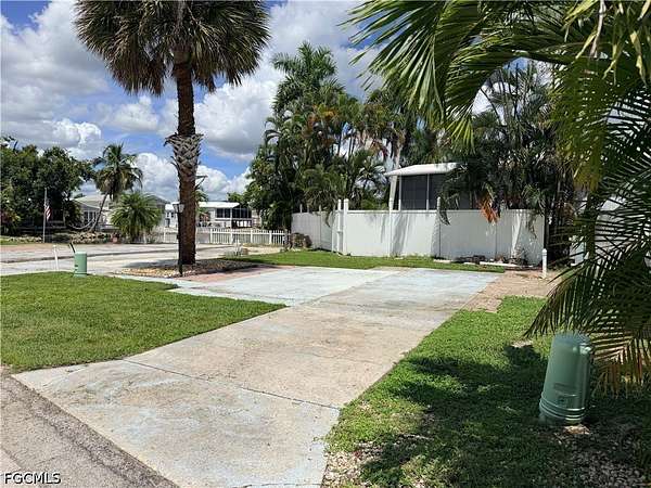 0.05 Acres of Land for Sale in Fort Myers, Florida