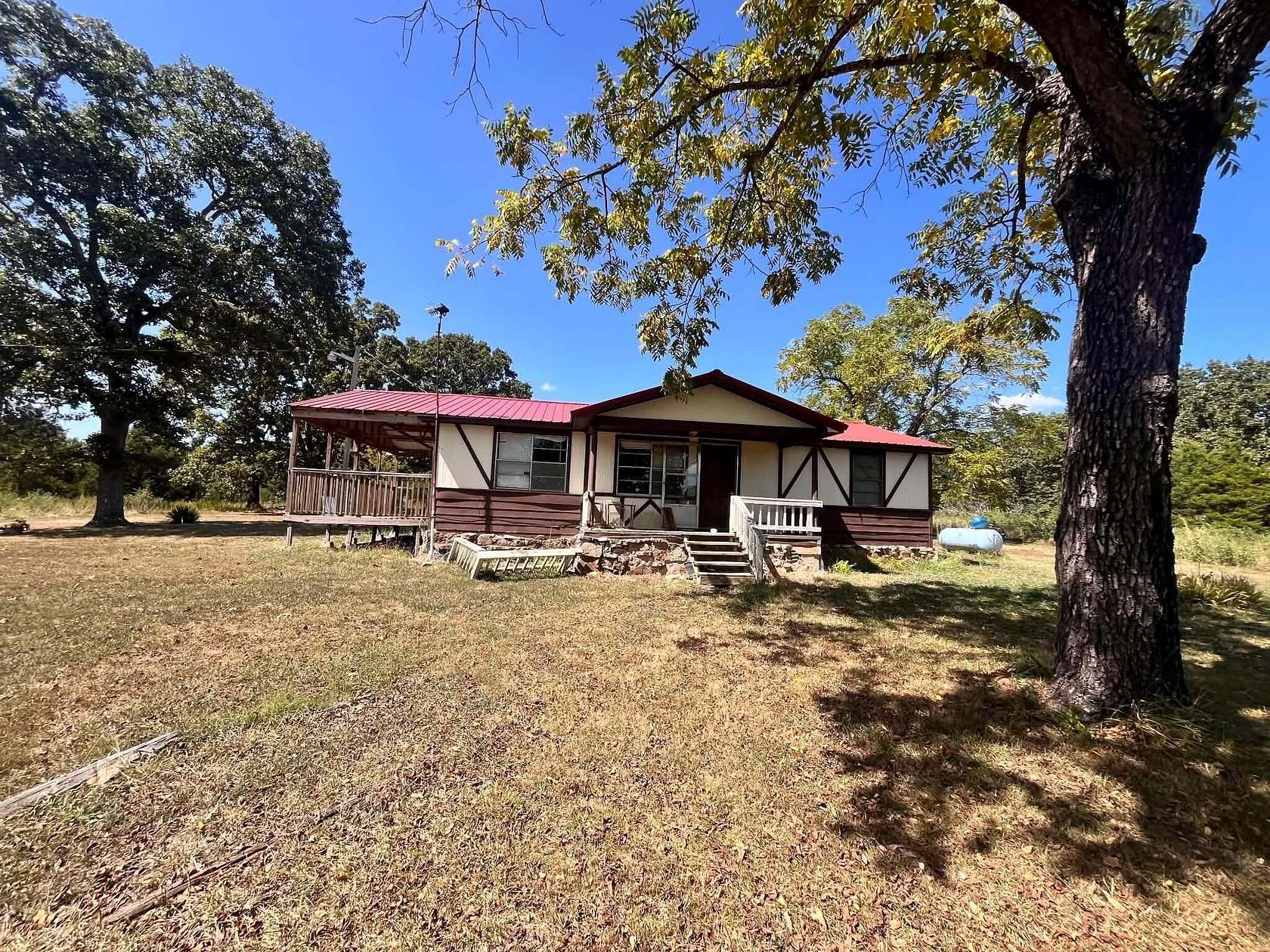 10 Acres of Land with Home for Sale in Mammoth Spring, Arkansas