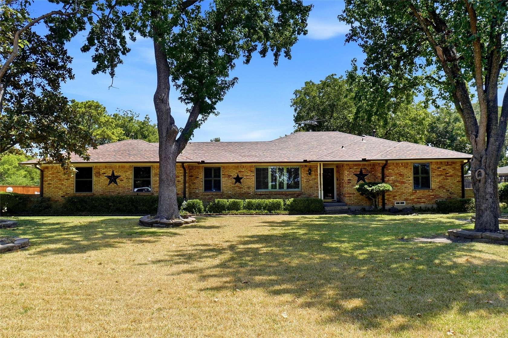 4.9 Acres of Land with Home for Sale in Sunnyvale, Texas