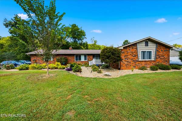 2.39 Acres of Land with Home for Sale in Knoxville, Tennessee
