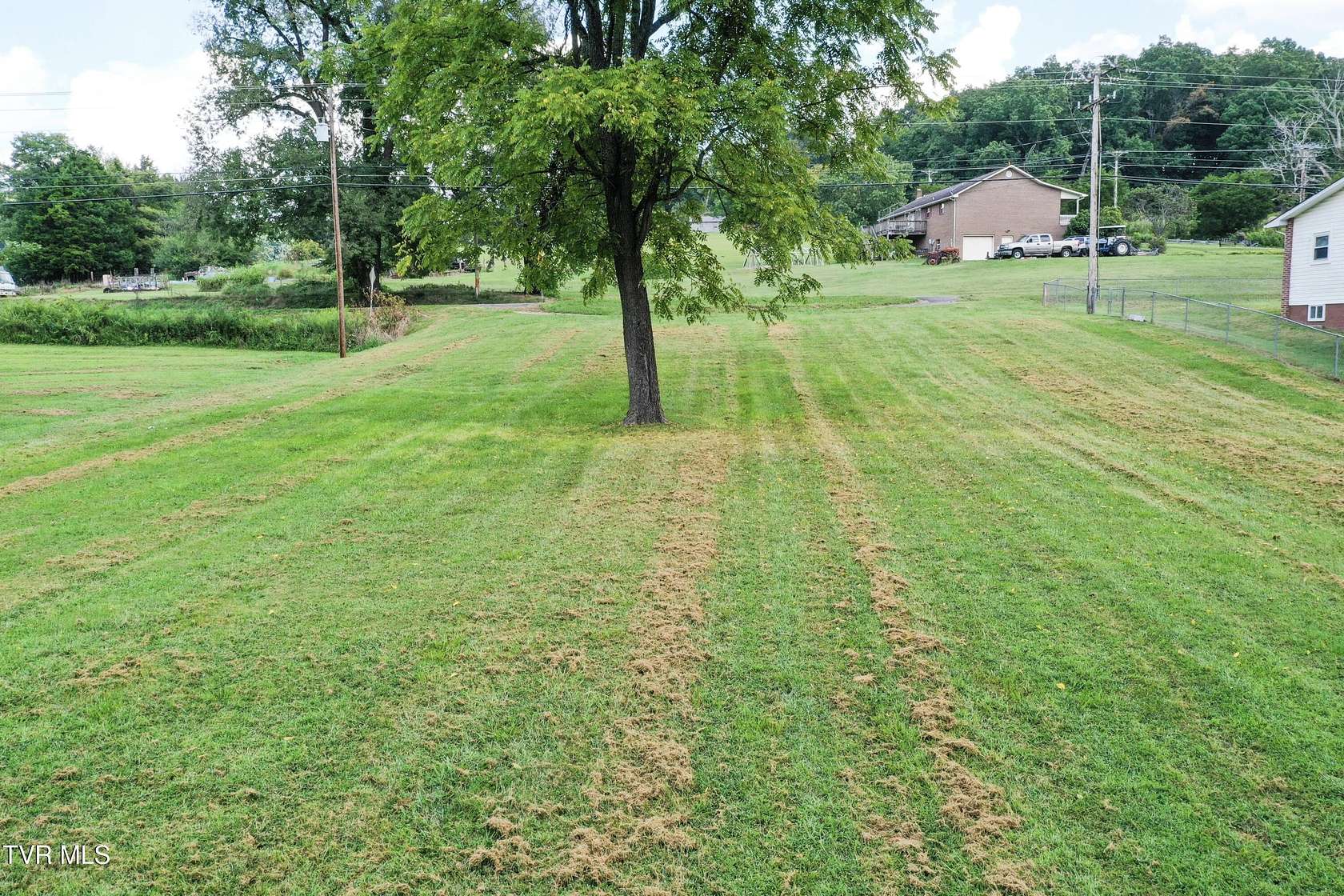 0.47 Acres of Mixed-Use Land for Auction in Morristown, Tennessee