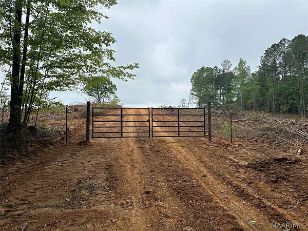 18.6 Acres of Land for Sale in Titus, Alabama