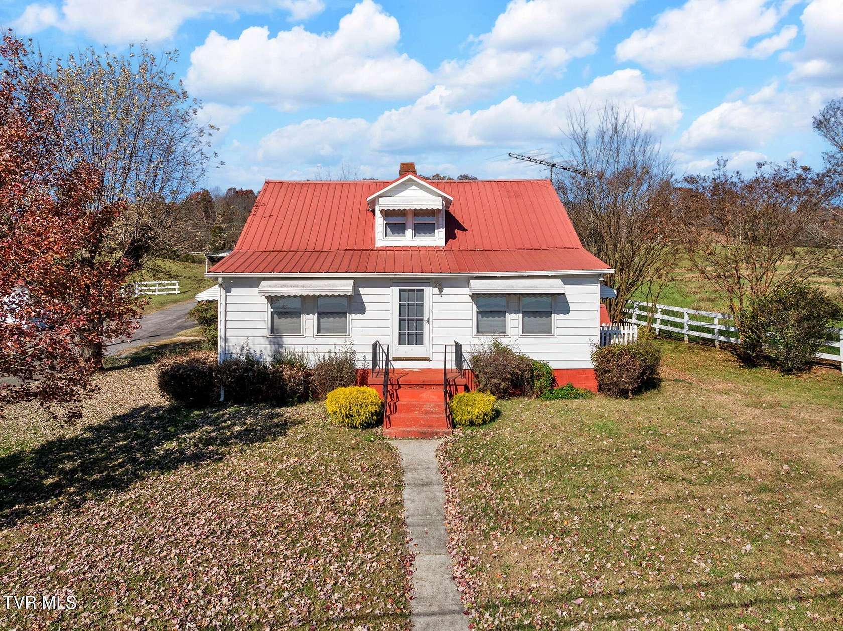 3.9 Acres of Land with Home for Sale in Surgoinsville, Tennessee