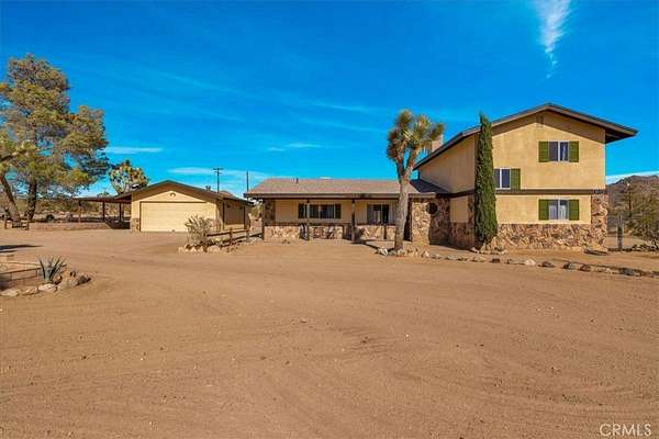 2.5 Acres of Land with Home for Sale in Joshua Tree, California