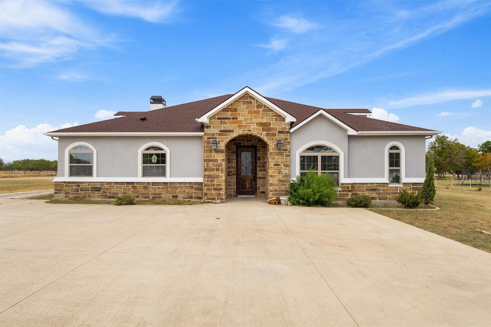 1.54 Acres of Land with Home for Sale in Terrell, Texas
