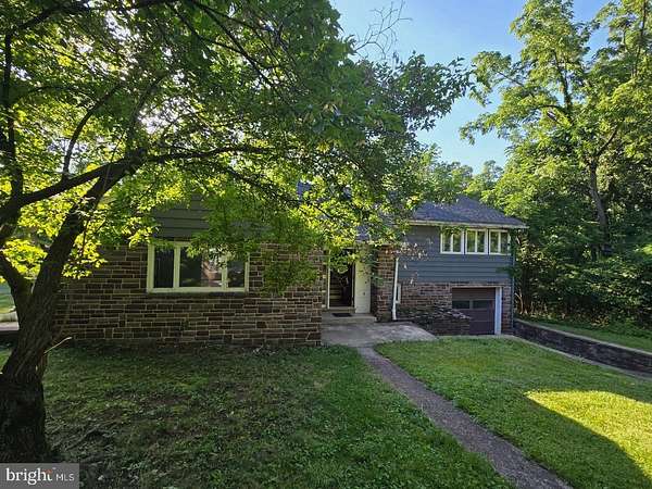 3.2 Acres of Land with Home for Sale in Woodstock, Virginia