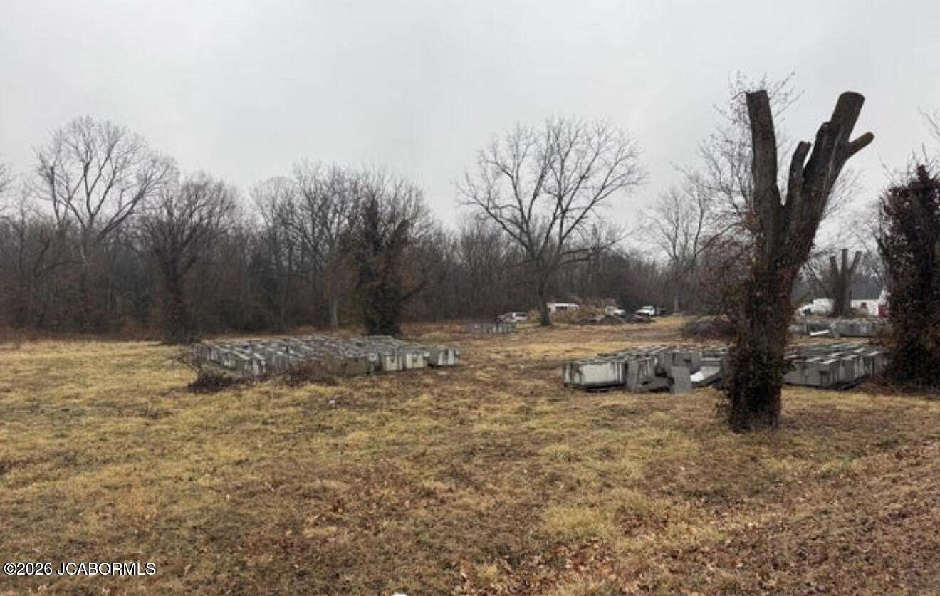 1.38 Acres of Mixed-Use Land for Sale in New Bloomfield, Missouri