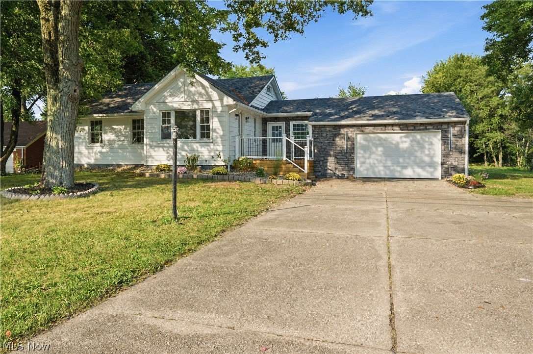 2.67 Acres of Land with Home for Sale in Youngstown, Ohio