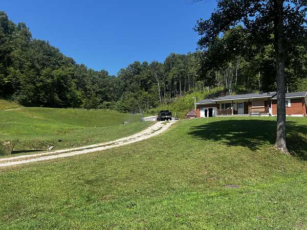 38 Acres of Land with Home for Sale in Campton, Kentucky