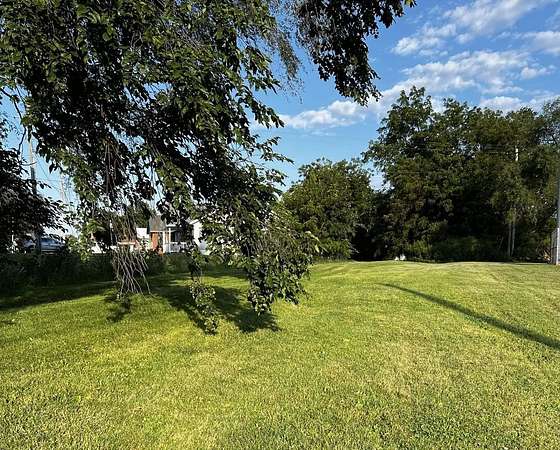 0.7 Acres of Land for Sale in Cambridge, Illinois