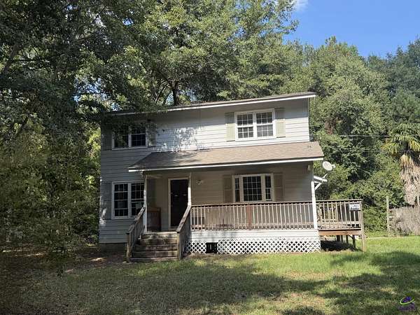 10 Acres of Land with Home for Sale in Fort Valley, Georgia