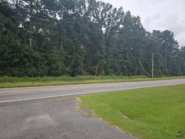 12 Acres of Land for Sale in Eastman, Georgia