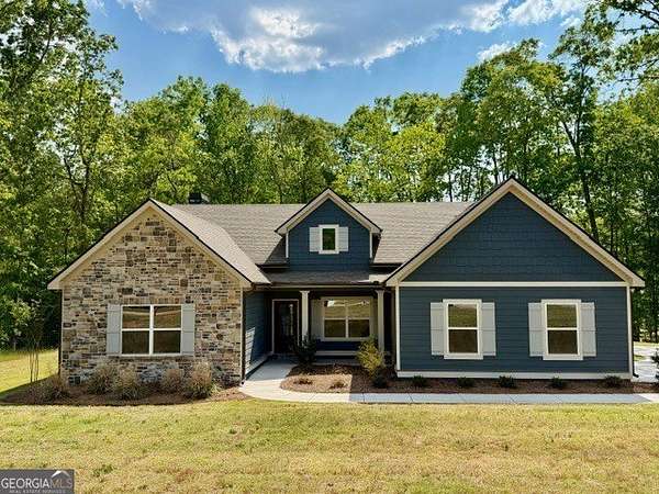 1.6 Acres of Land with Home for Sale in Moreland, Georgia