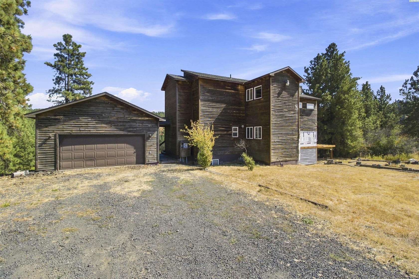 25 Acres of Agricultural Land with Home for Sale in Palouse, Washington