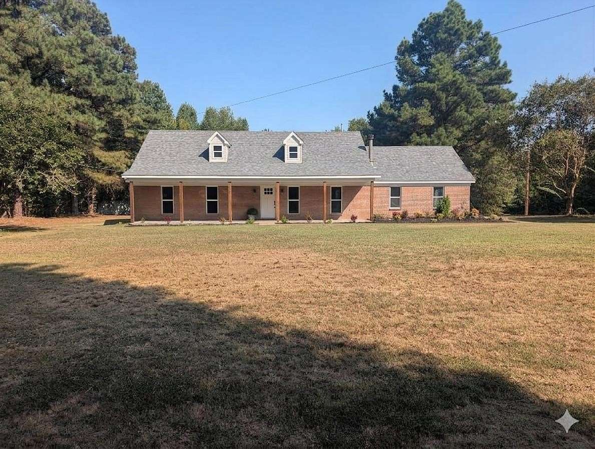 9 Acres of Land with Home for Sale in Atoka, Tennessee