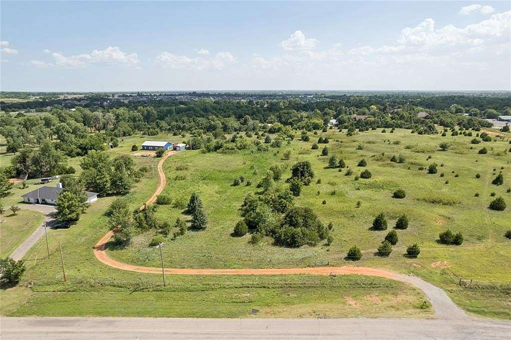 5 Acres of Residential Land for Sale in Newcastle, Oklahoma