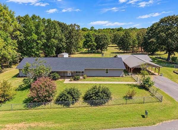 3 Acres of Land with Home for Sale in Greenbrier, Arkansas