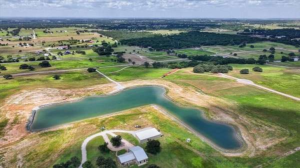 2.5 Acres of Residential Land for Sale in Bowie, Texas