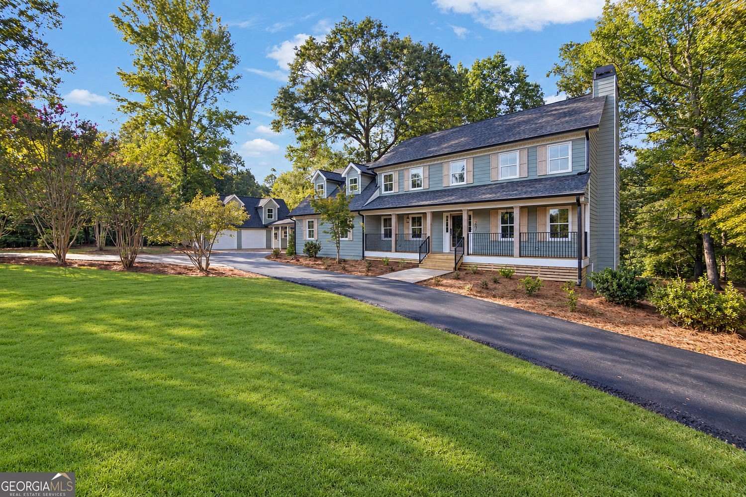 13.7 Acres of Land with Home for Sale in Fayetteville, Georgia