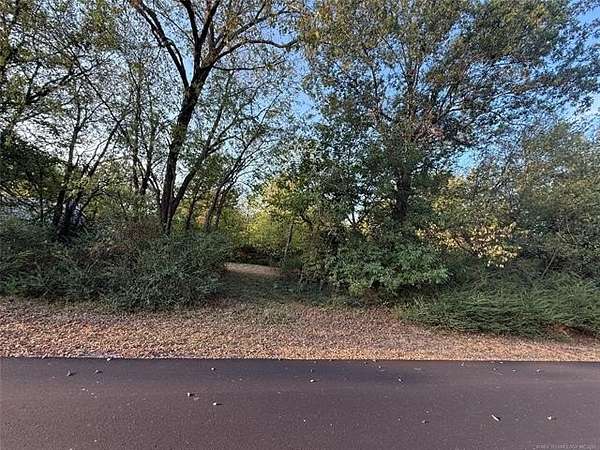 1.12 Acres of Residential Land for Sale in Claremore, Oklahoma