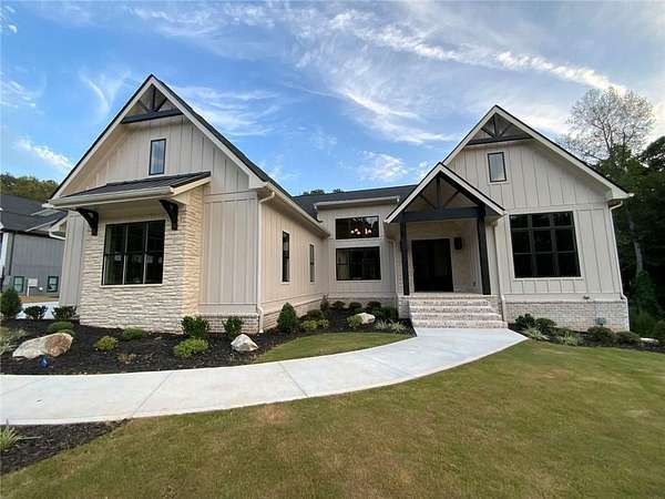 2.9 Acres of Land with Home for Sale in Conyers, Georgia