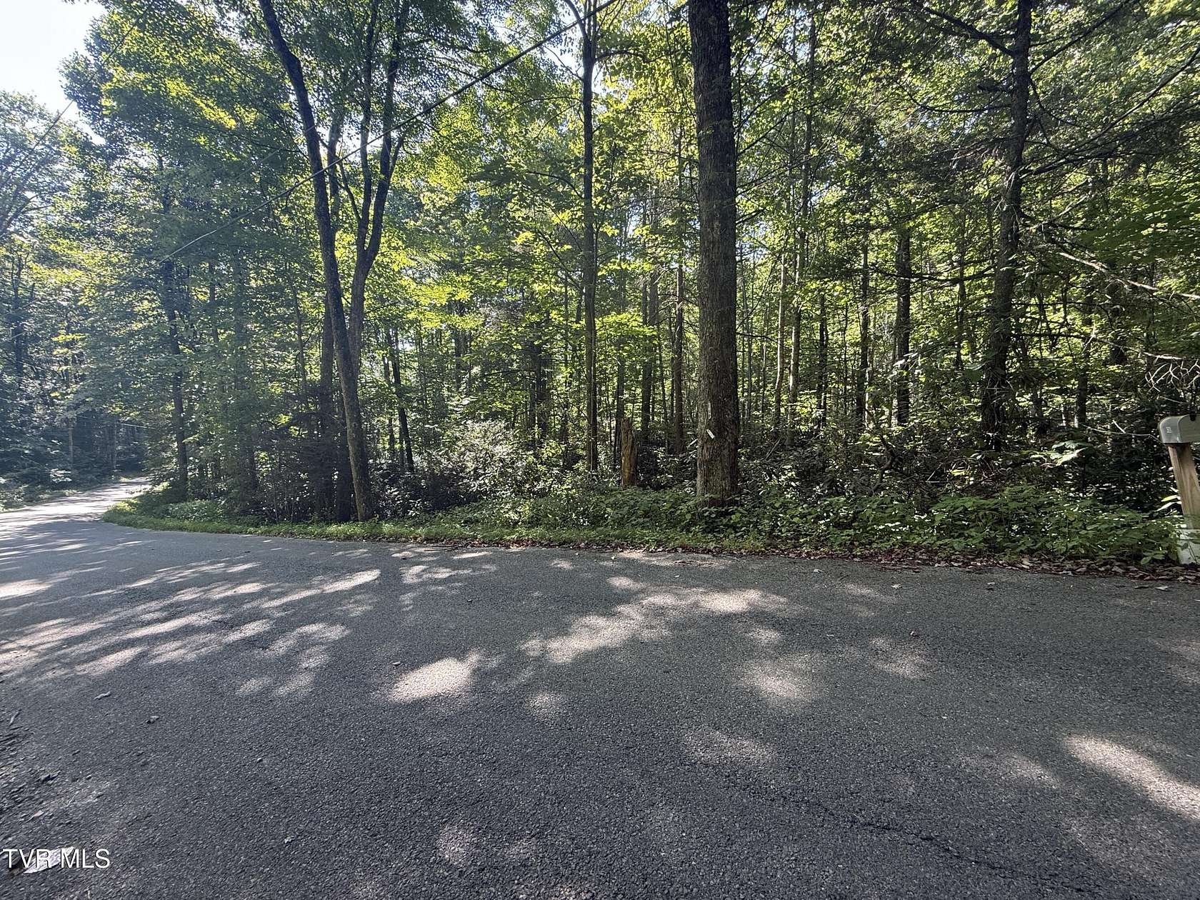 0.86 Acres of Residential Land for Sale in Greeneville, Tennessee