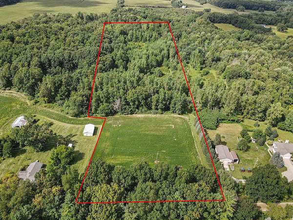 10.1 Acres of Agricultural Land for Sale in Fowlerville, Michigan