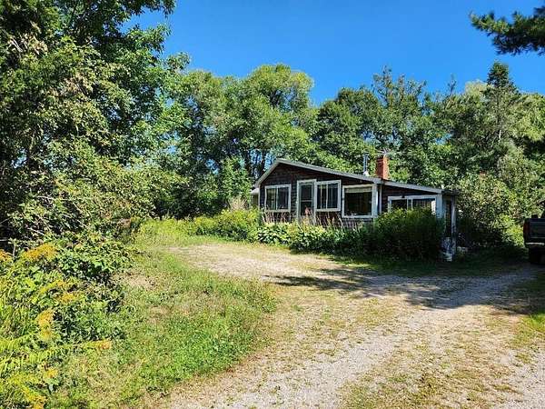 4 Acres of Land with Home for Sale in Nobleboro, Maine