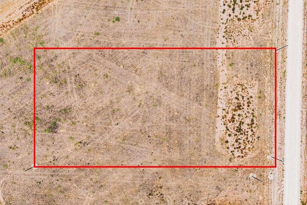 2 Acres of Residential Land for Sale in Seminole, Texas