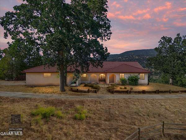 3.74 Acres of Land with Home for Sale in Tehachapi, California