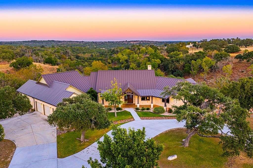 27.2 Acres of Improved Agricultural Land for Sale in Kerrville, Texas