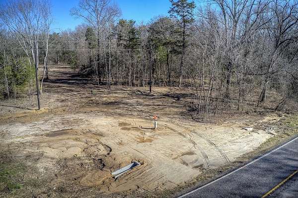 6 Acres of Residential Land for Sale in Lone Oak, Texas