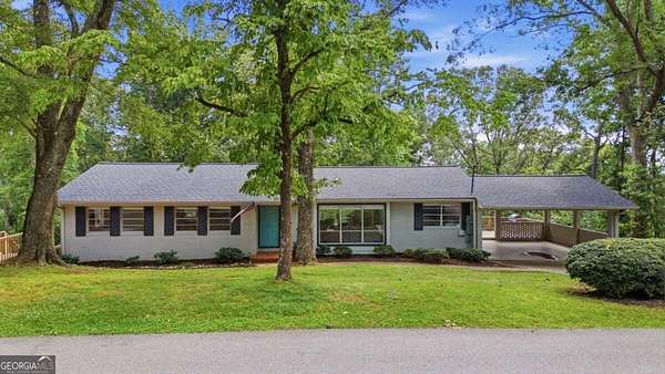 1.53 Acres of Land with Home for Sale in Gainesville, Georgia