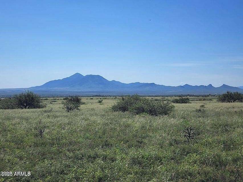 7.4 Acres of Land for Sale in Hereford, Arizona