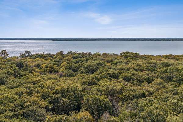 10.6 Acres of Land for Sale in Cross Roads, Texas