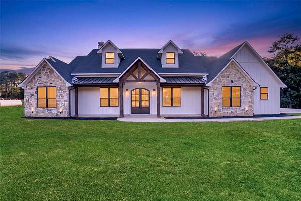 8.9 Acres of Land with Home for Sale in Longview, Texas