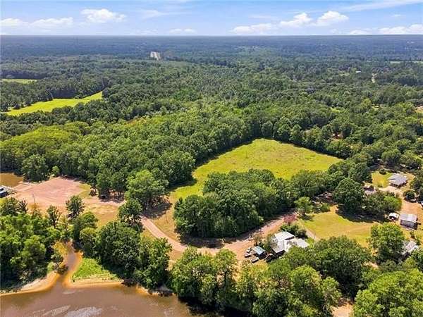 24.2 Acres of Recreational Land for Sale in Bogalusa, Louisiana