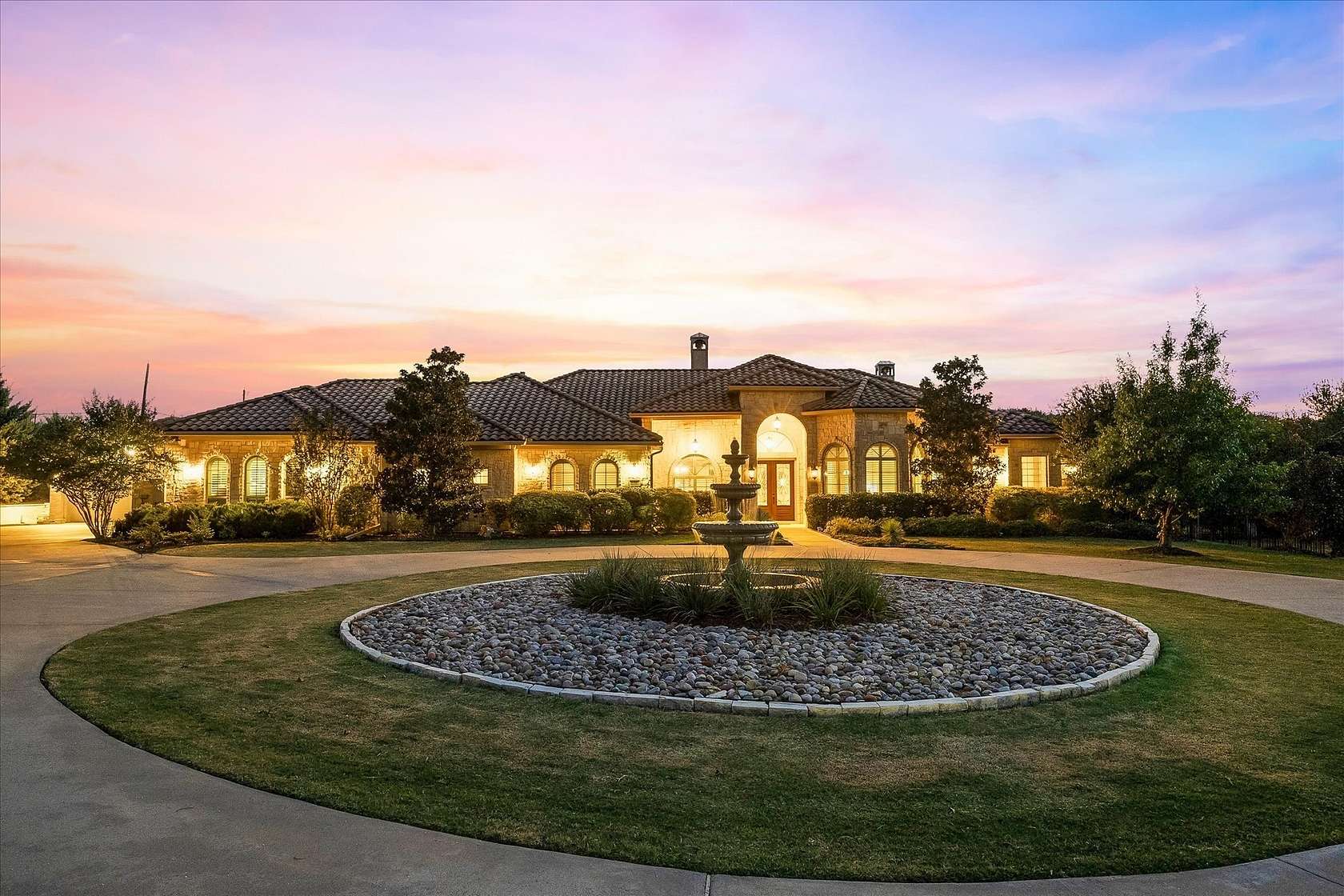 1.9 Acres of Land with Home for Sale in Heath, Texas