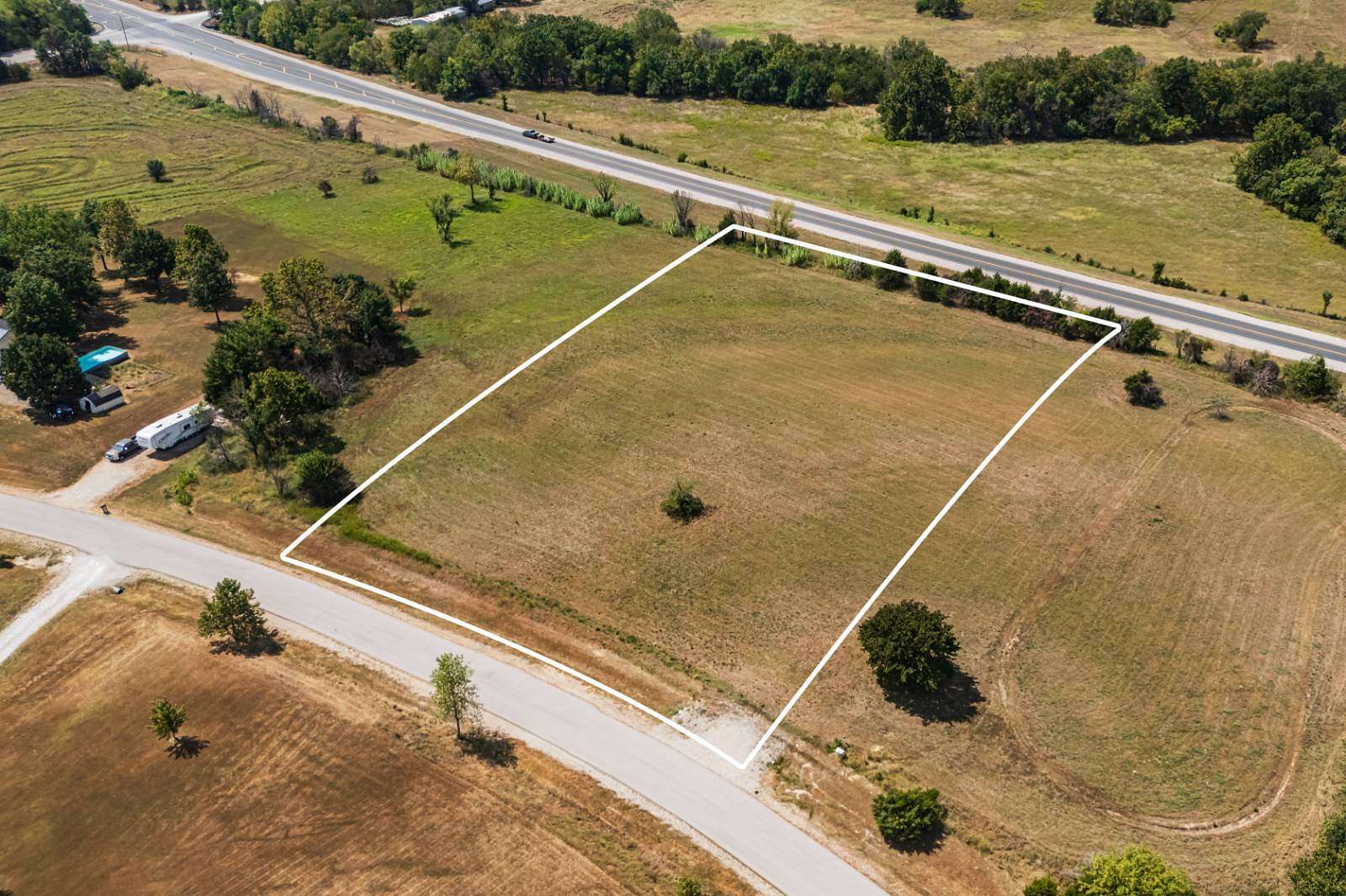 2.24 Acres of Residential Land for Sale in Independence, Kansas