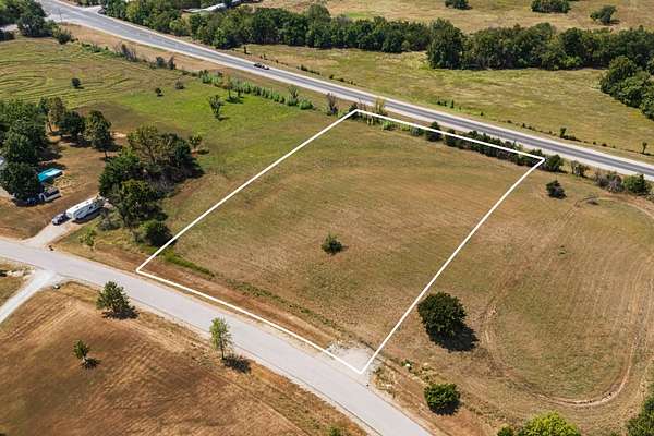 2.24 Acres of Residential Land for Sale in Independence, Kansas