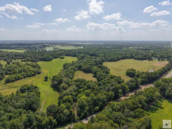 105 Acres of Land for Sale in Mount Vernon, Texas