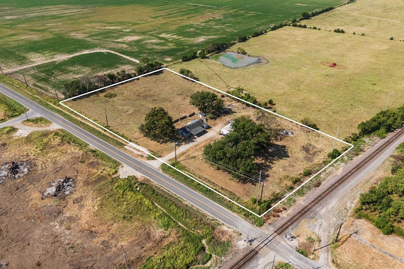 4.38 Acres of Land with Home for Sale in Coffeyville, Kansas