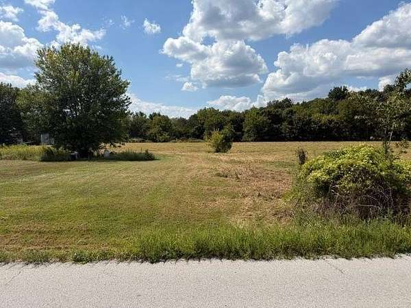 5 Acres of Land for Sale in Bowling Green, Kentucky