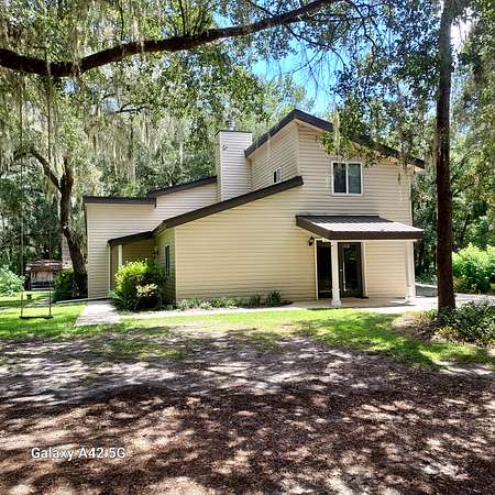 5.8 Acres of Land with Home for Lease in Hawthorne, Florida